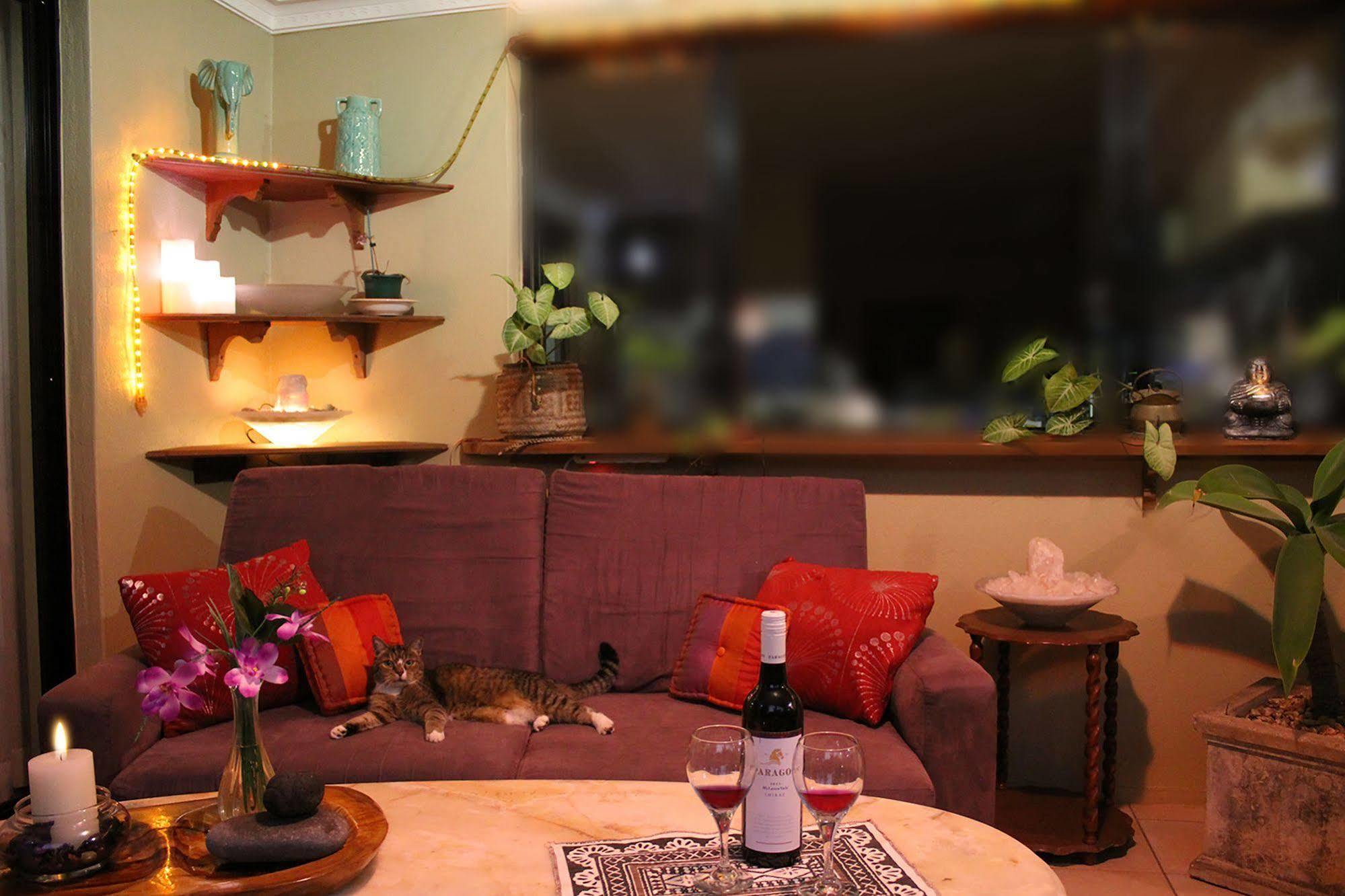 Noosa Edge Nudist Retreat Bed and Breakfast Doonan Esterno foto
