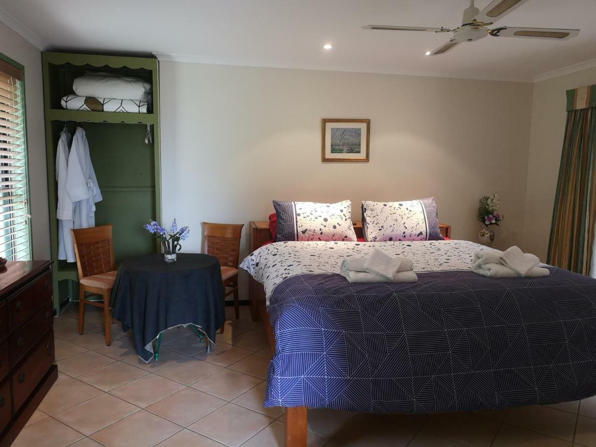 Noosa Edge Nudist Retreat Bed and Breakfast Doonan Esterno foto